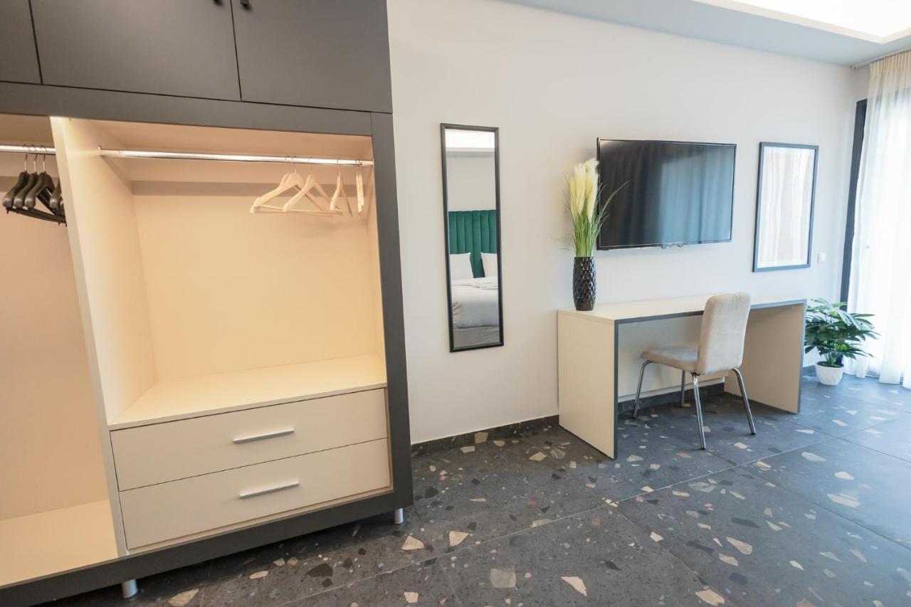 Life Apartment